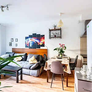 Zoe Apartman